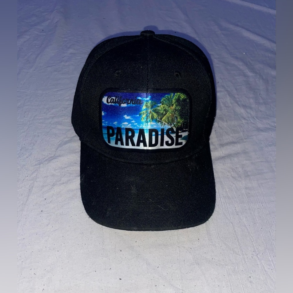 black Paradise hat